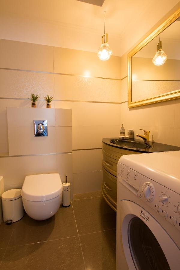 Poseidon Luxury Foinikion
